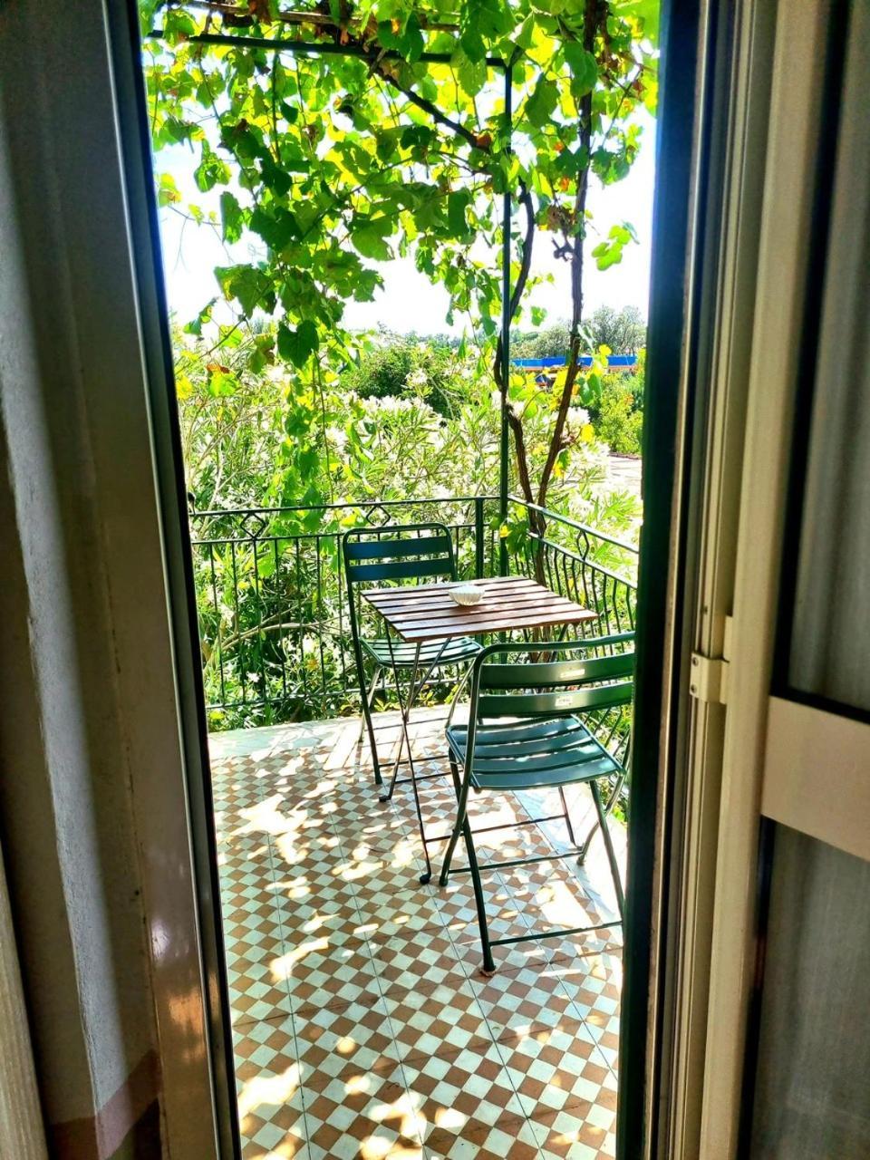 Casa Cambini Bed and Breakfast Marina di Massa Exteriör bild